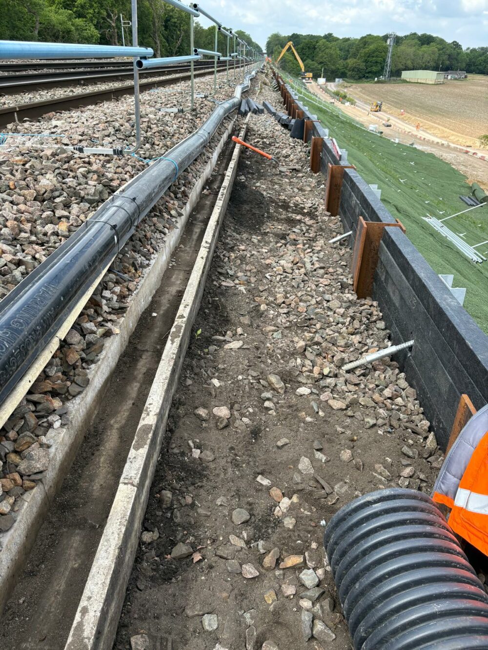 Retaining Steel Rails Network Rail - Retaining wall | Plastecowood