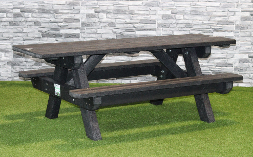 Wheelchair Access Recycled Plastic Picnic Table